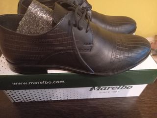 Zapatos de piel, nuevos