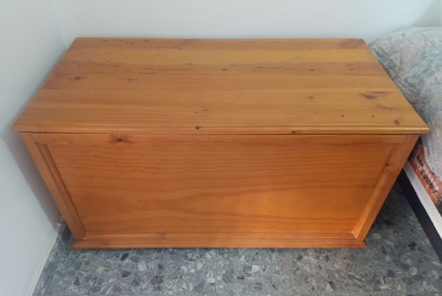 Baúl artesanal madera maciza