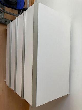 Cómoda cuatro cajones