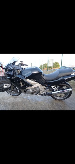 Se vende ZZR 600