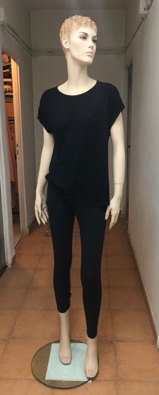 Antiguo maniqui color natural de silestone