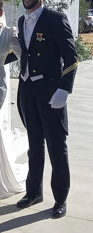 Traje de novio militar