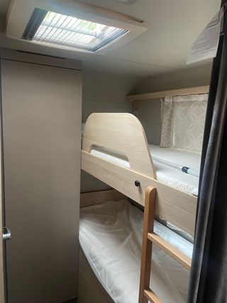 Caravana Weinsberg 500qdk
