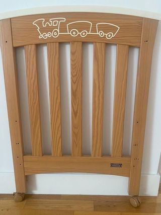 Lote Cuna Trama Bebecar y colchon latex alta gama