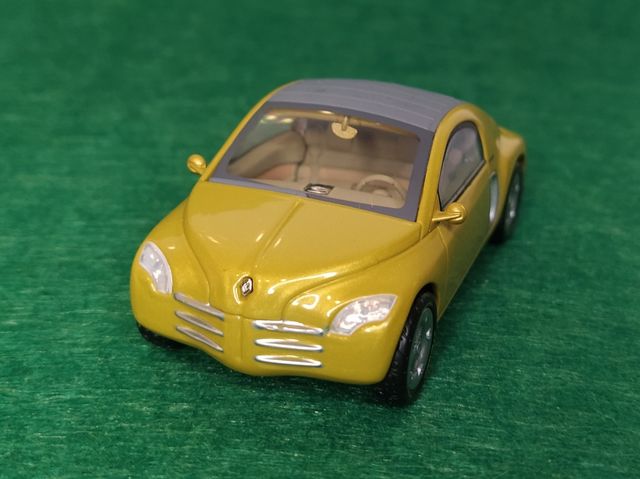 Miniatura coche Renault Fiftie (escala 1:43).
