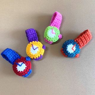 Pulsera Tejida Estilo Reloj