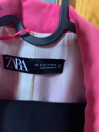 Blazer fucsia manga remangada Zara
