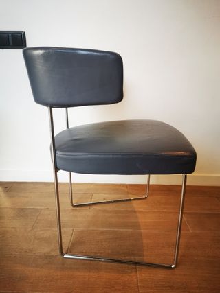 Quedan  4Sillas. Andreu world. Modelo Tauro. Unida