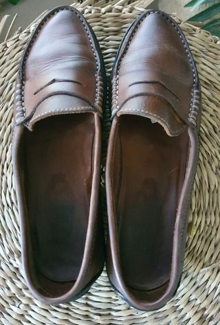 Mocassins castanhos em couro.  Tod's.