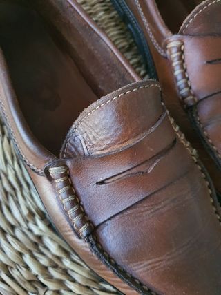 Mocassins castanhos em couro.  Tod's.