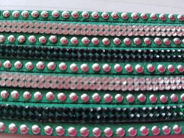 Bracciale in pelle/strass verde prato