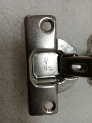 Bisagras puerta mueble