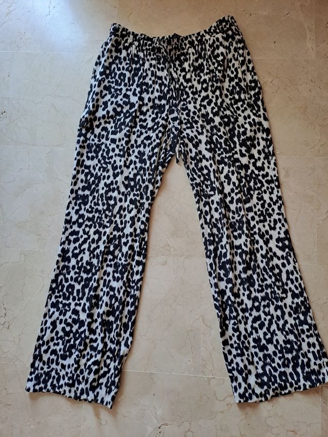 Pantalón ancho de zara