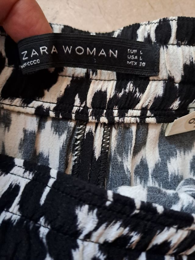 Pantalón ancho de zara