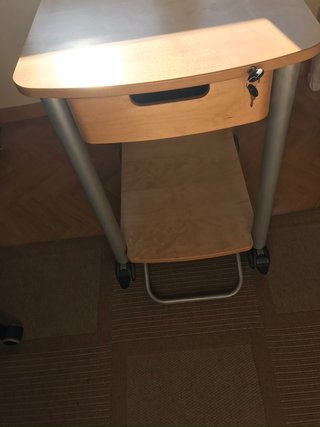 Conjunto Escritorio IKEA oficina + Cajonera torre