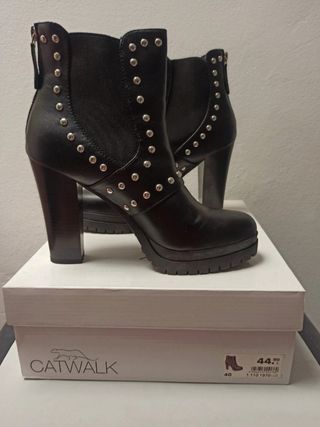 Stivale stivaletto donna borchie Zoe 40