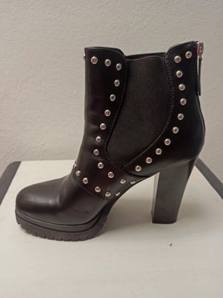 Stivale stivaletto donna borchie Zoe 40