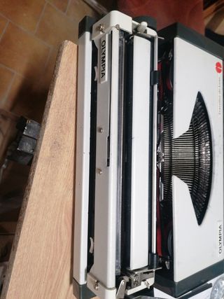 Maquina Escribir OLYMPIA