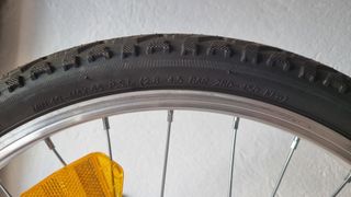 bici pieghevole telaio bianco lucido