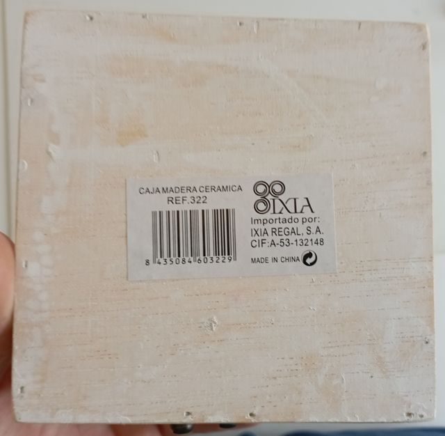 Caja decorativa madera y cerámica