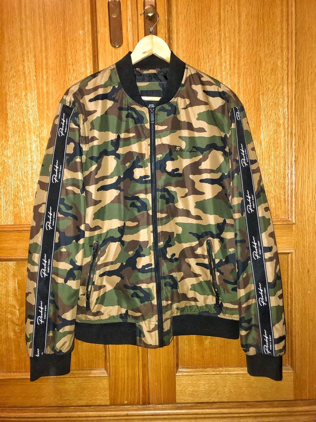 Chaqueta bomber camuflaje River Island