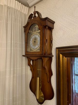 reloj de pared con pendulos Hersa