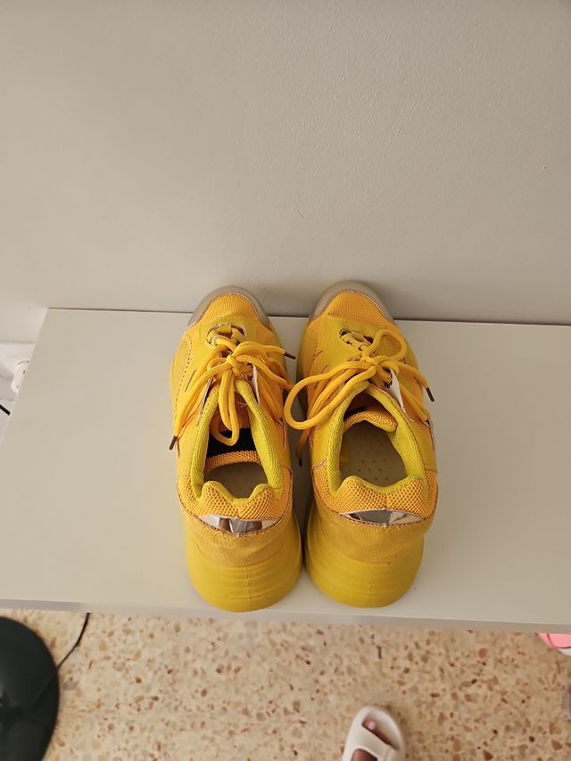 Conjunto mochila y zapatos