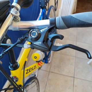 Bicicleta carretera y paseo Zeus