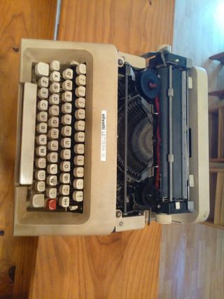 Máquina escribir antigua