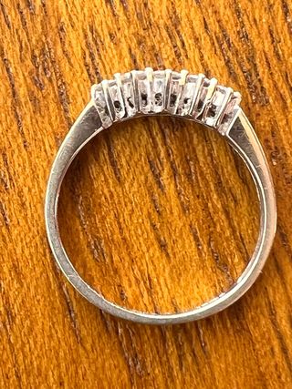 anillo 5 diamantes oro blanco