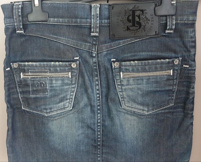 FALDA VAQUERA FREESOUL