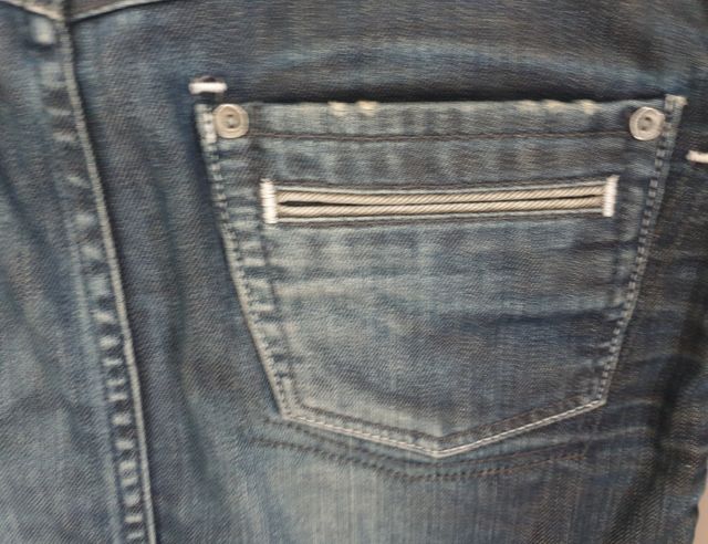 FALDA VAQUERA FREESOUL