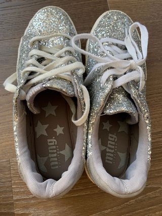 Zapatos con purpurina de mtng T39