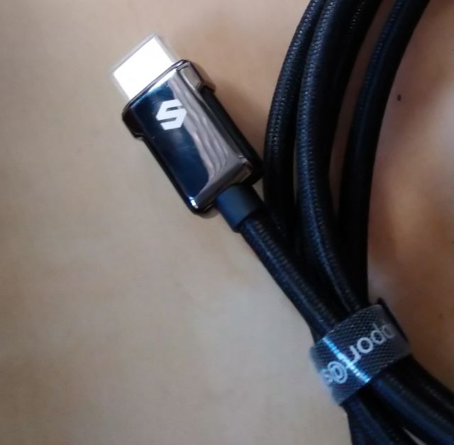 Cable 4K UHD
