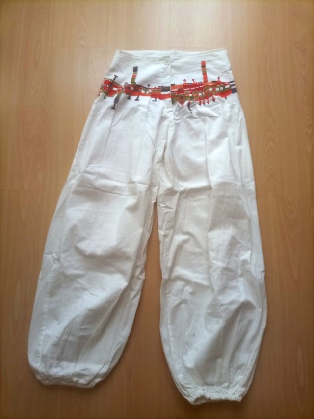 Pantalones con dibujos 