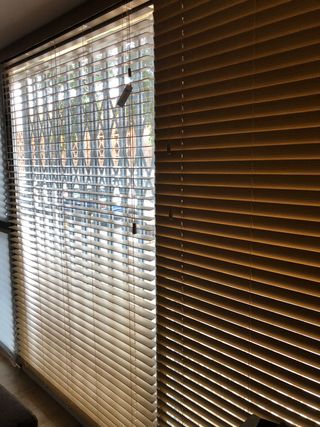 Persianas venecianas de aluminio imitación roble