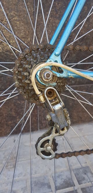 Bicicleta de carretera antigua