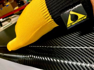 Guante Car Wrapping Rotulación de coches retols