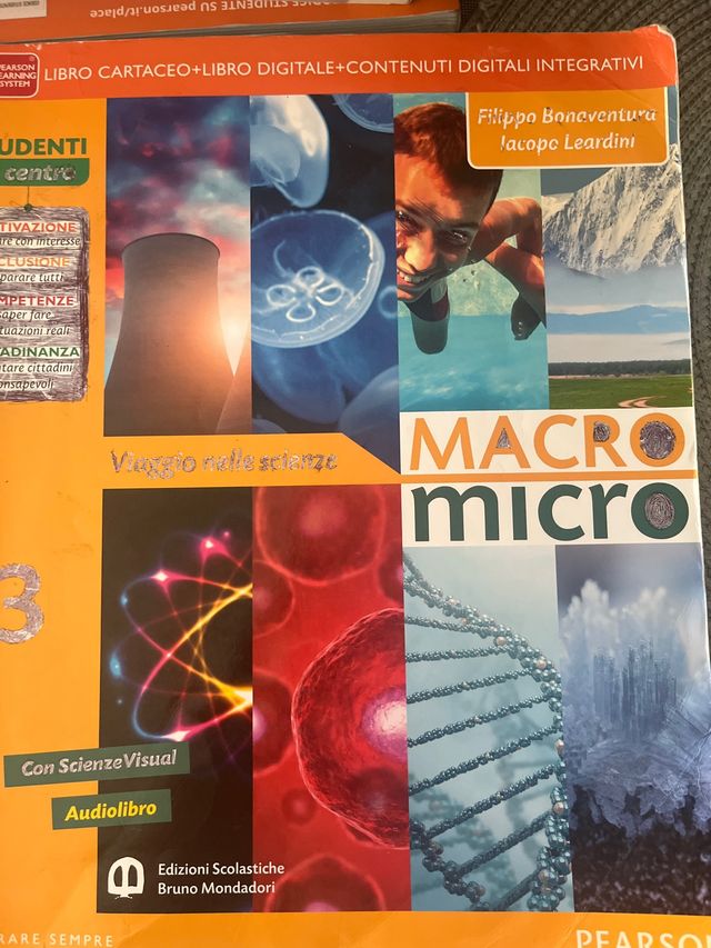 Macro micro libro