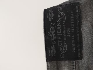 Pantalón efecto cuero