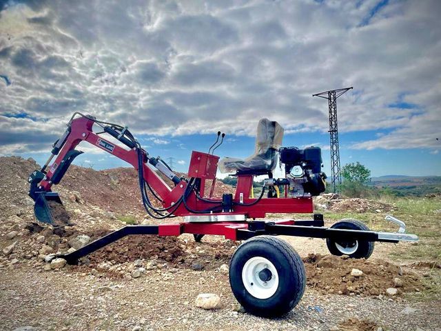 MANTIS! MINI EXCAVADORA CON ENTREGA A DOMICILIO