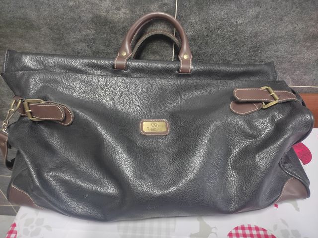 Cuadro pintado a mano con marco.