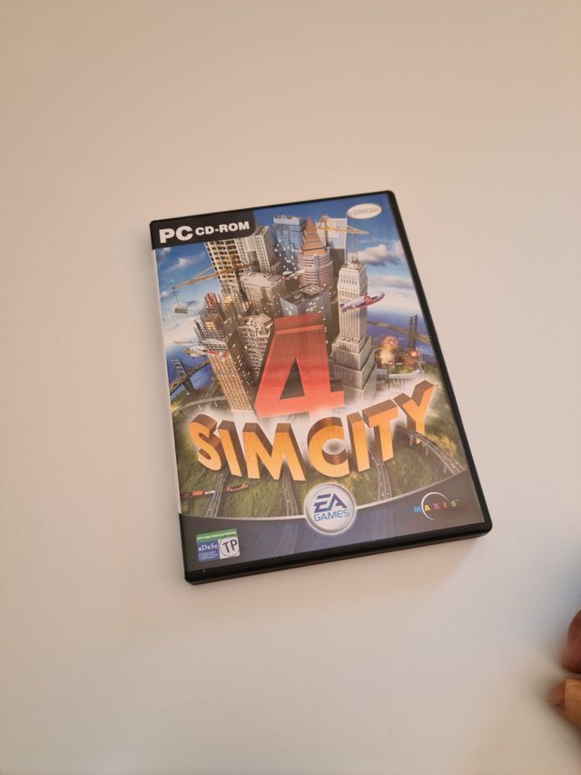 Gioco su CD ROM SIM CITY 4 per PC