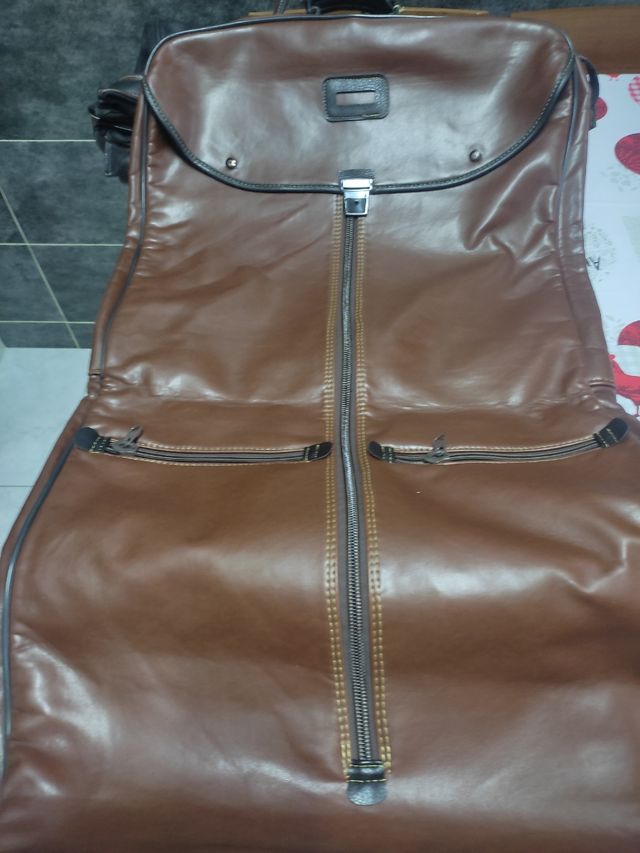 Cuadro pintado a mano con marco.