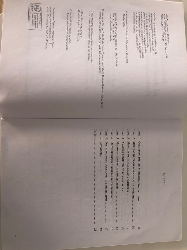 Formulario y tablas Análisis Datos Uned