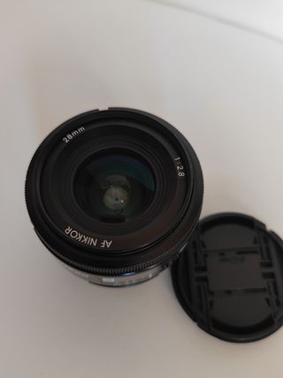 Objetivo Nikon Nikkor 28mm 2.8 D