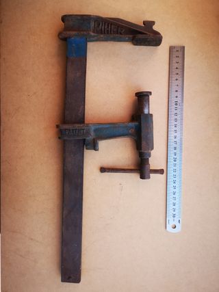 Dos sargentos grandes