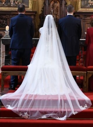 Vestido y velo novia