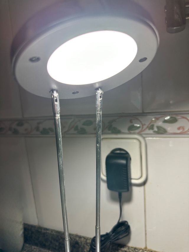 Lámpara de escritorio plata extensible
