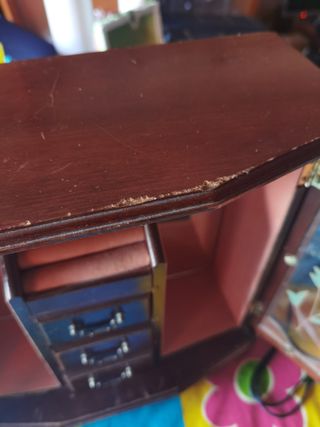 Armario joyero antiguo